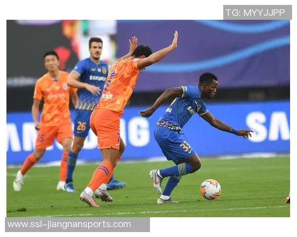 苏宁对阵横滨精彩比赛录像回顾及精彩瞬间分析